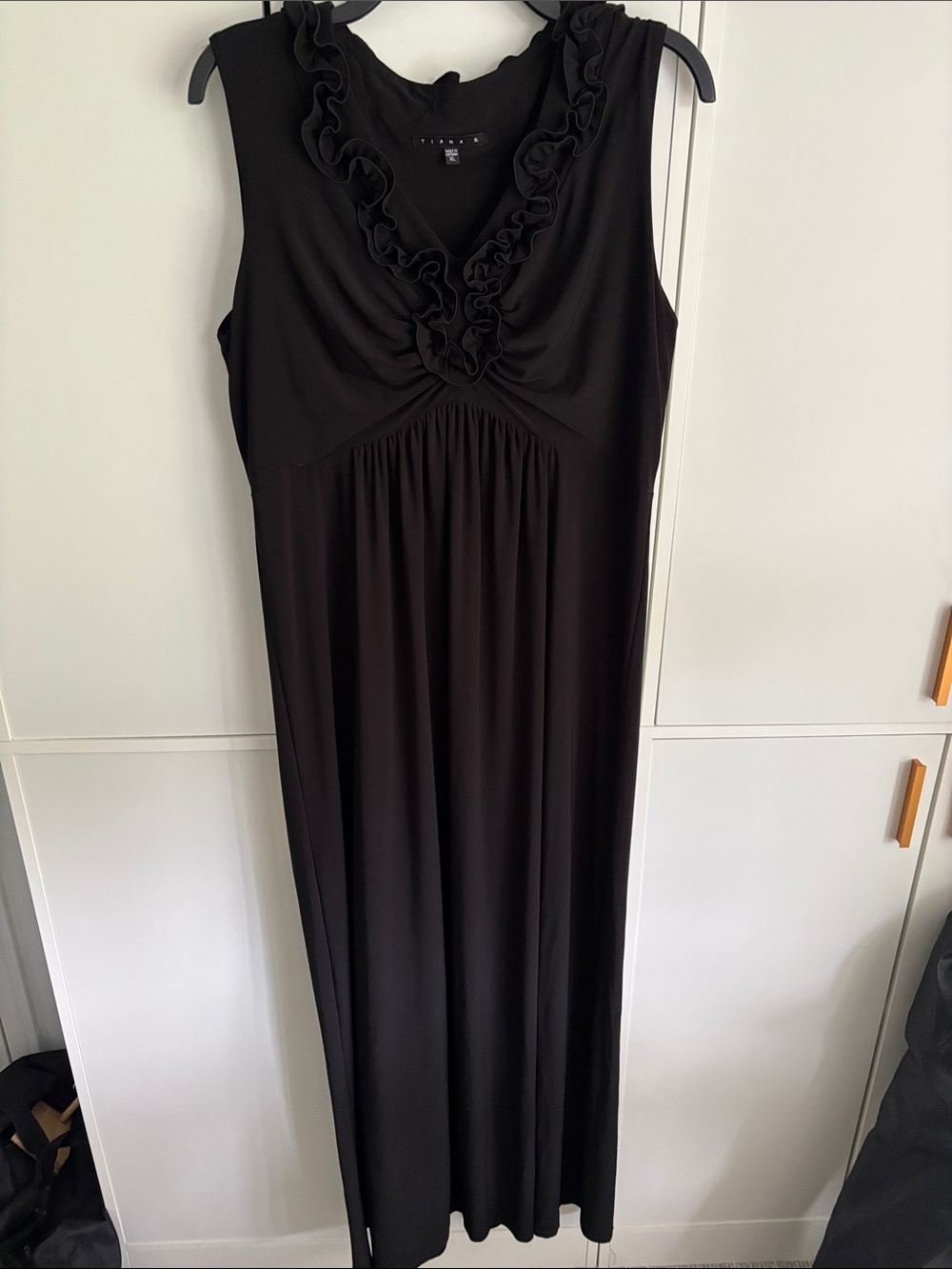 Tiana B. Black Sleeveless Ruffle-Trim Maxi Dress